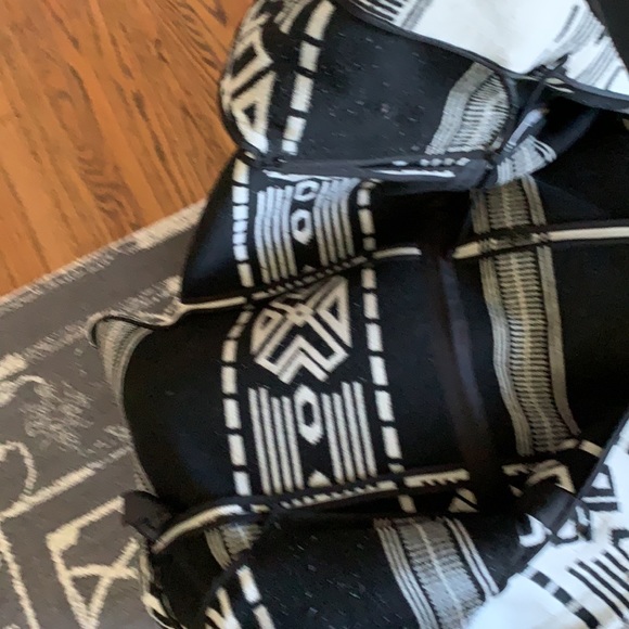 Aztek winter jacket with fur hood! BB Dakota - Picture 4 of 4